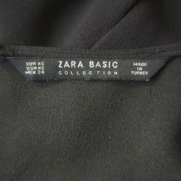 Zara Basic‎ Black Romper Cold Shoulder Woman's Size XS Short Sleeve V-Neck - Picture 9 of 14